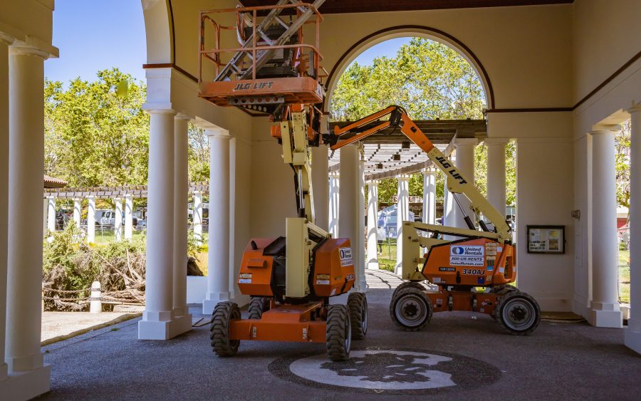 Boom lift, 18 metre, by the day