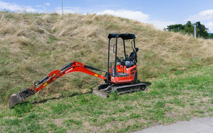 Excavator, 5 tonne, by the day