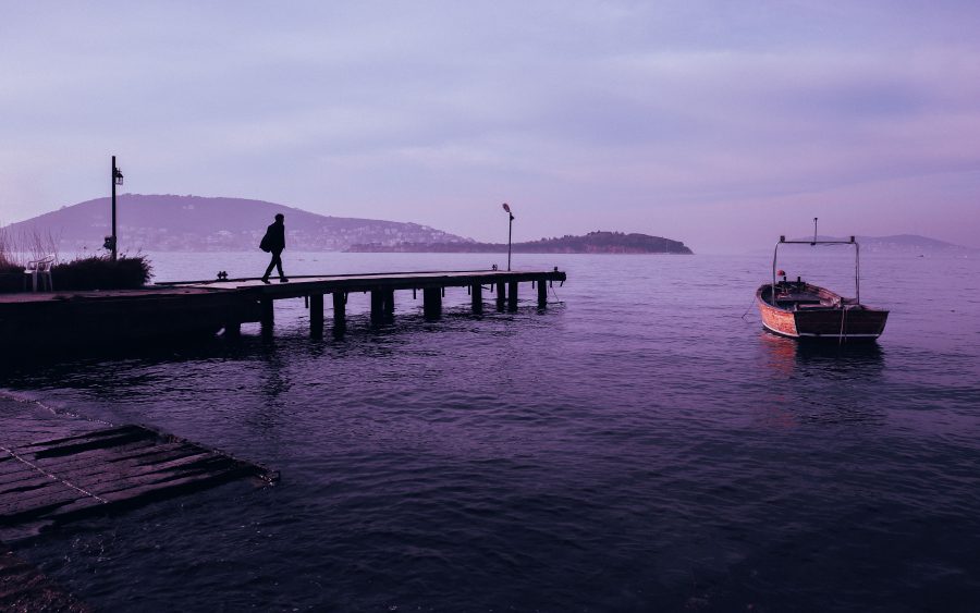 Harbour lighting and the loading ramp