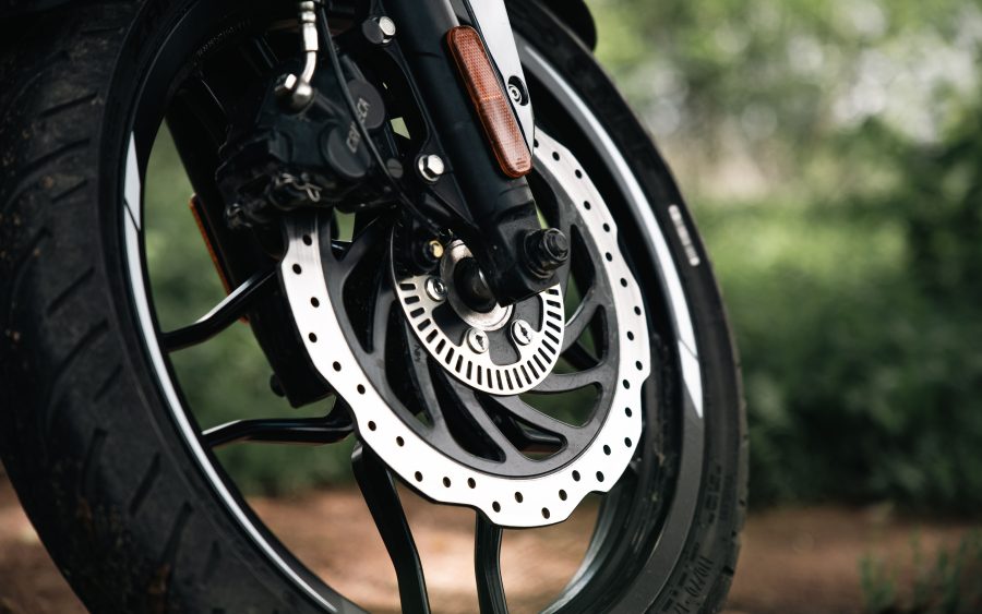 Brakes and tyres